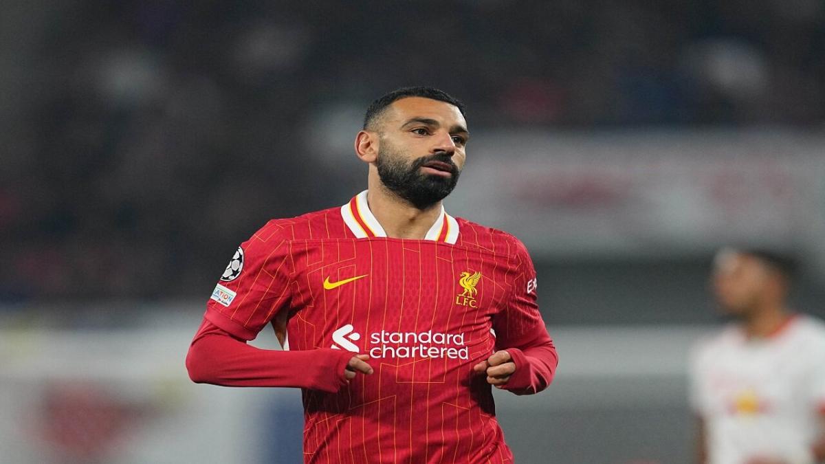 Mo Salah playing for Liverpool